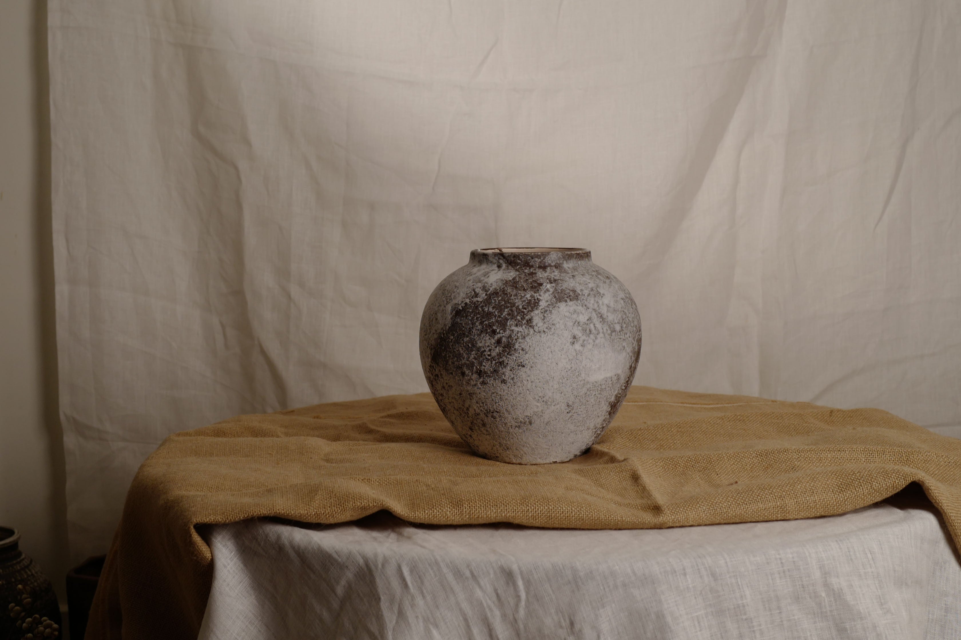 Mineral Frost Vase, Medium Round