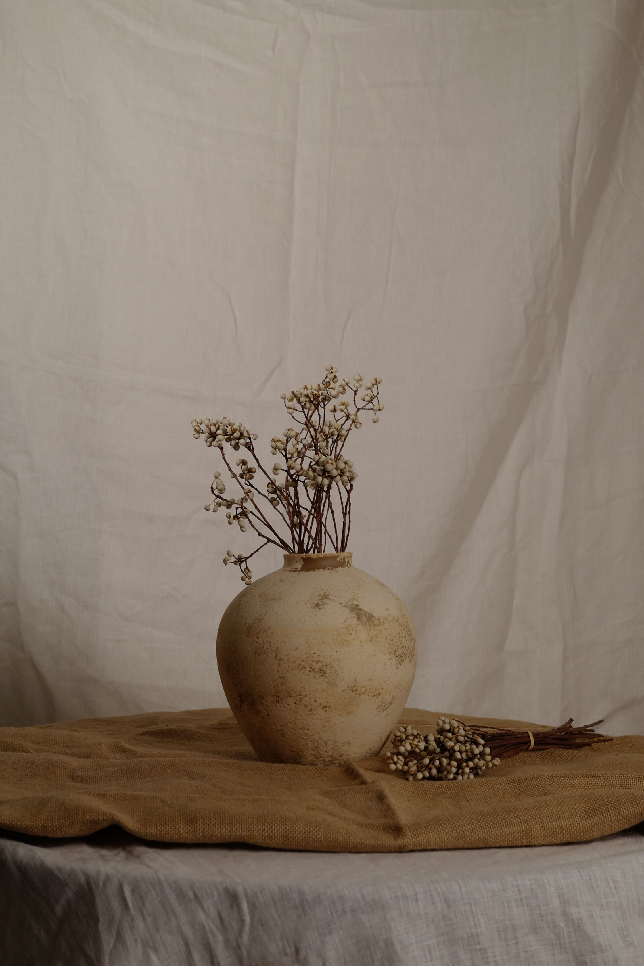 Lunar Glow Vase, Round