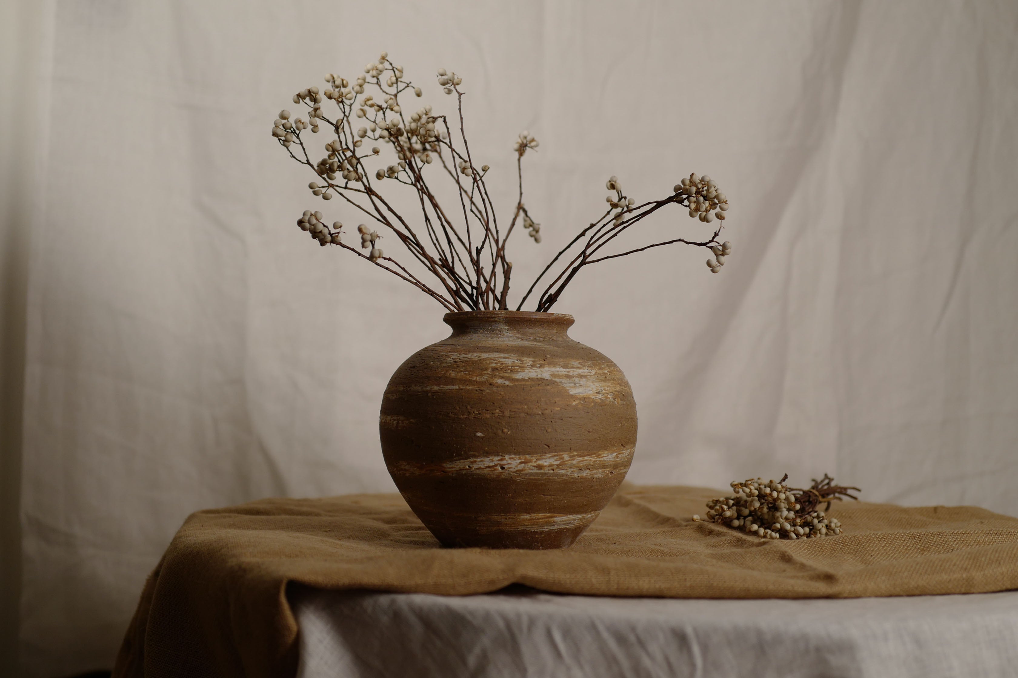 Saturn's Stripe Vase, Round